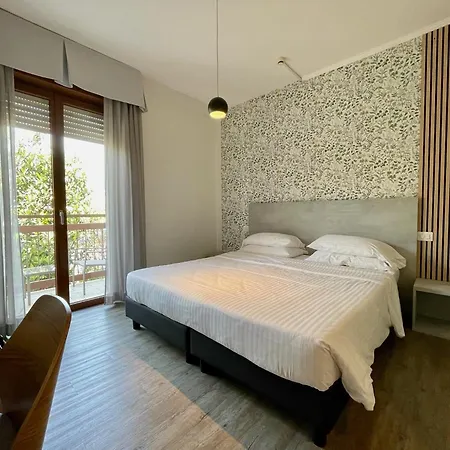 Otel B Bardolino