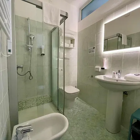 B Otel Bardolino