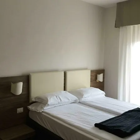 B Otel 2*